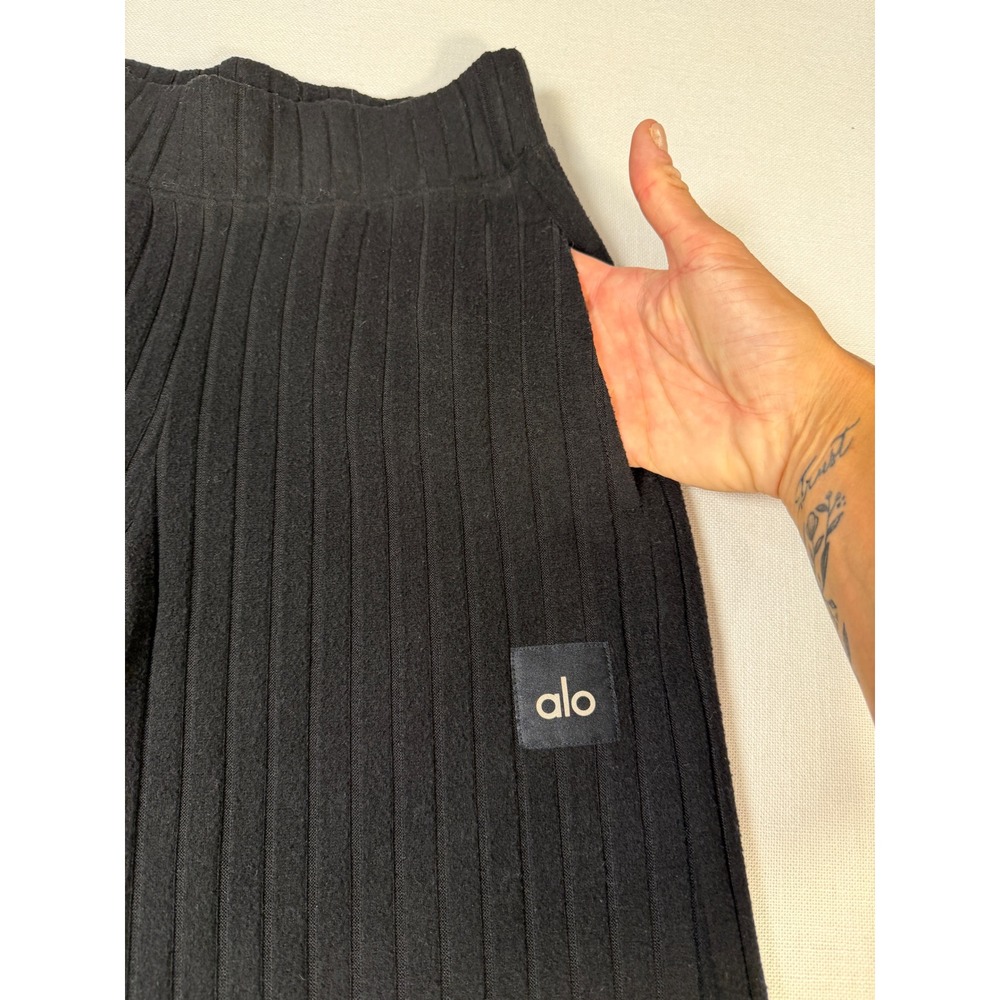 Alo Yoga Black Ribbed Knit Bralette and Wide Leg Pants Lounge Set Womens small - Picture 9 of 10